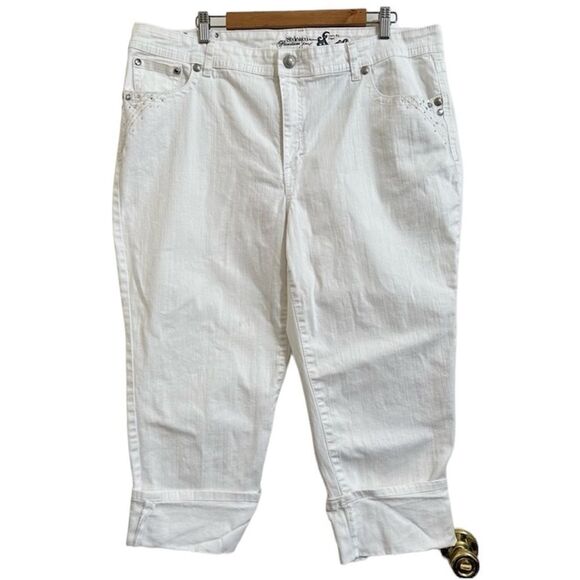 Style & Co. Denim - STYLE & CO WOMAN PREMIUM CURVY FIT STUDDED WHITE CAPRI JEANS PLUS SIZE 20W